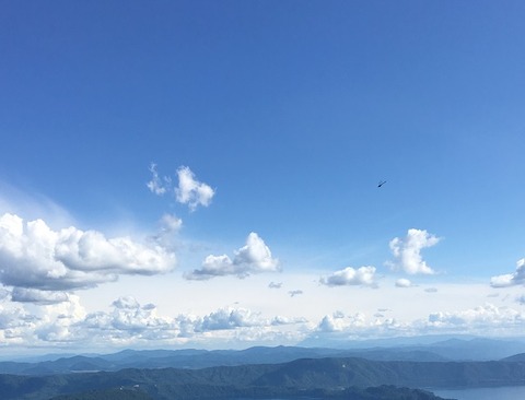 空 まだ